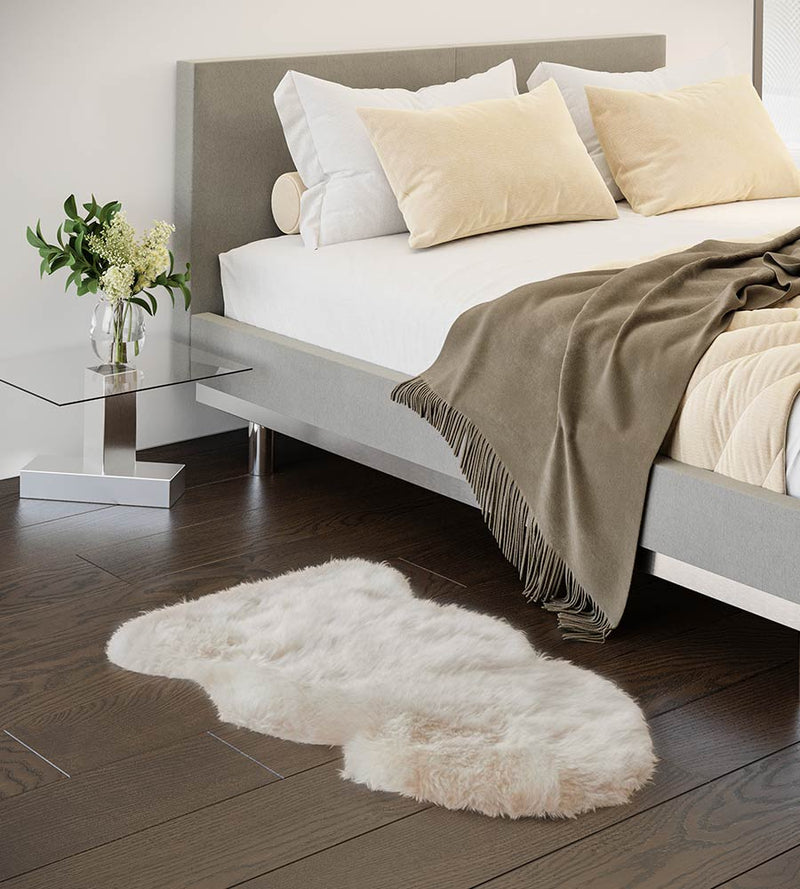 Linen Sheepskin Rug (2' x 3'5")