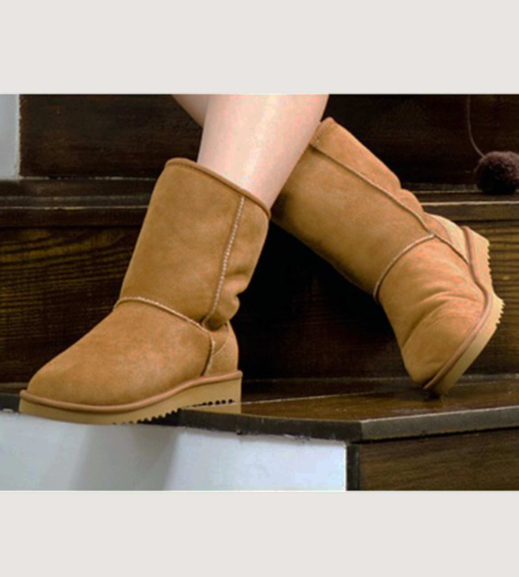 Classic Short 8 Sheepskin Boots for Women Chestnut size 7