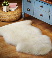 Ivory Sheepskin Rug (2' x 3'5